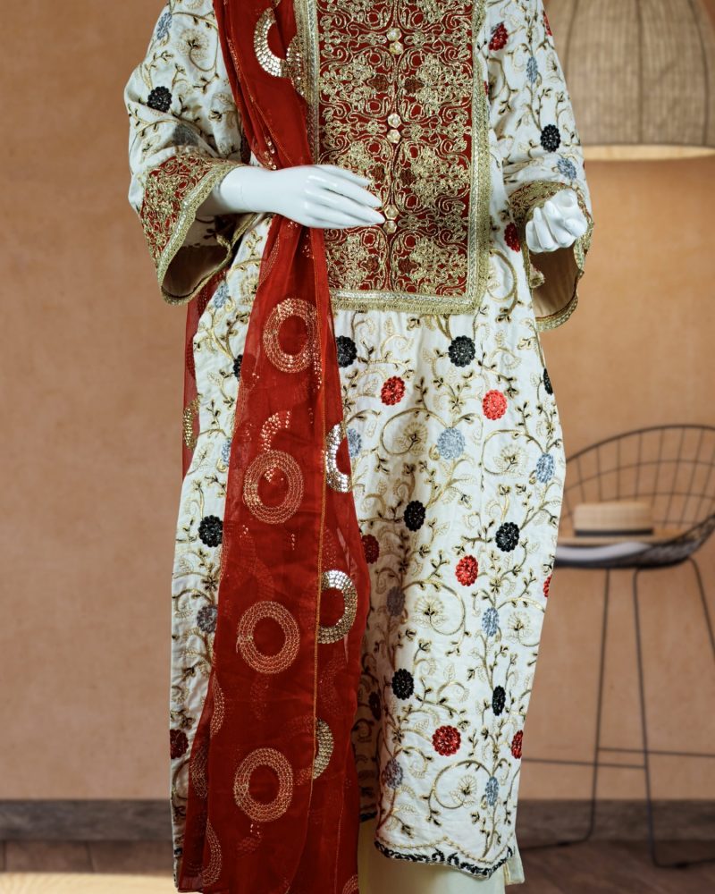 Broshia Lawn, Bareeze Style Embroidery