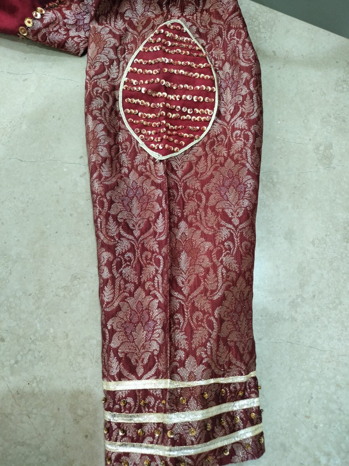 Raw silk jamawar and printed zari organza miray