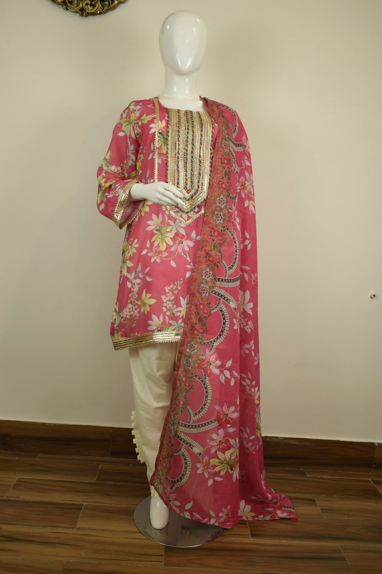 Gul-eRangeen - Pink Lawn
