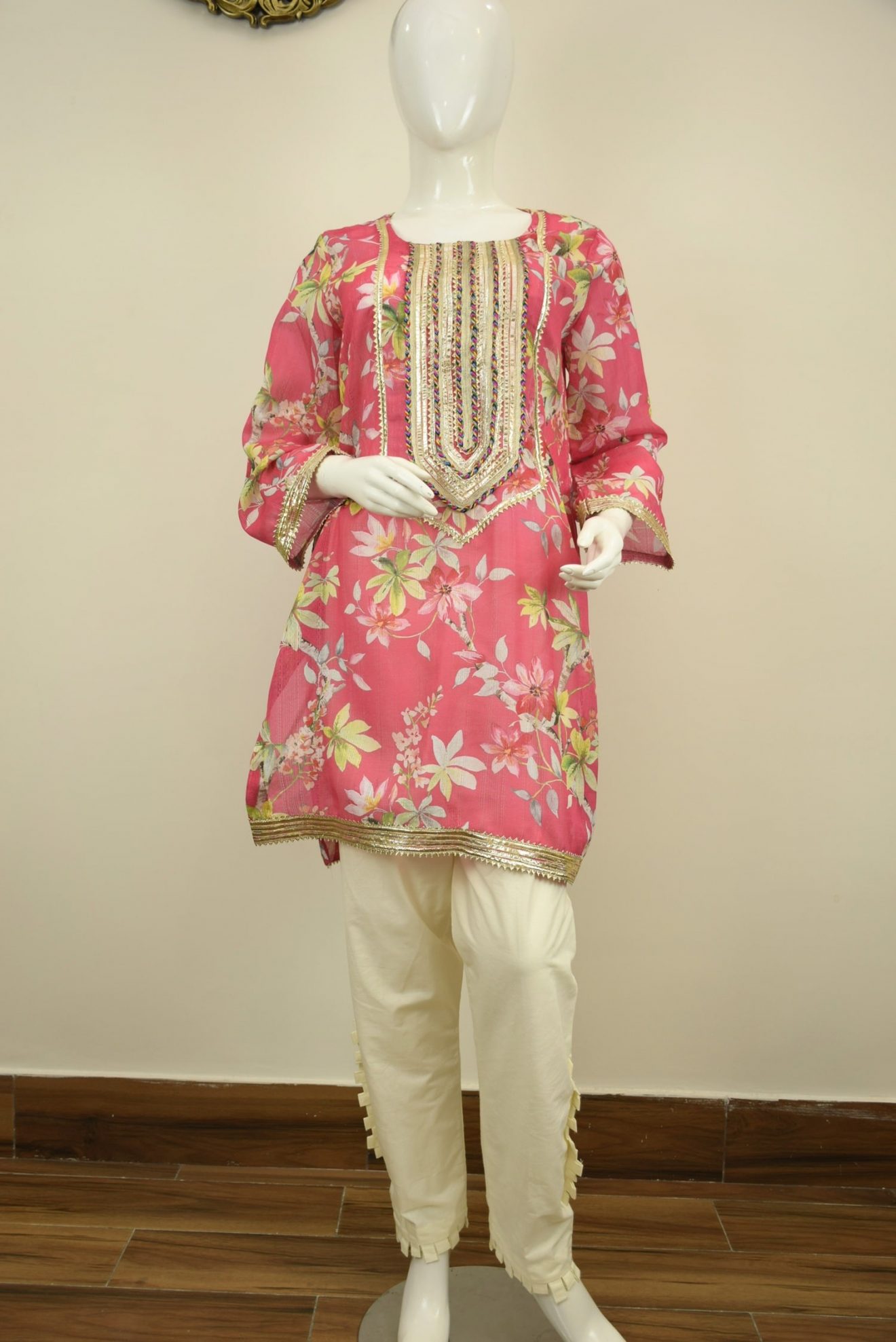 Gul-eRangeen - Pink Lawn